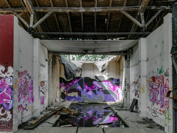 #93 - Frank Hahn - Grafitti Mirror